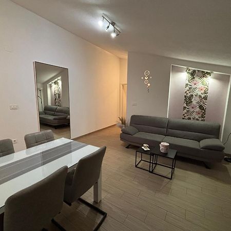 Apartman Sunny Vacay Kaštela Eksteriør billede