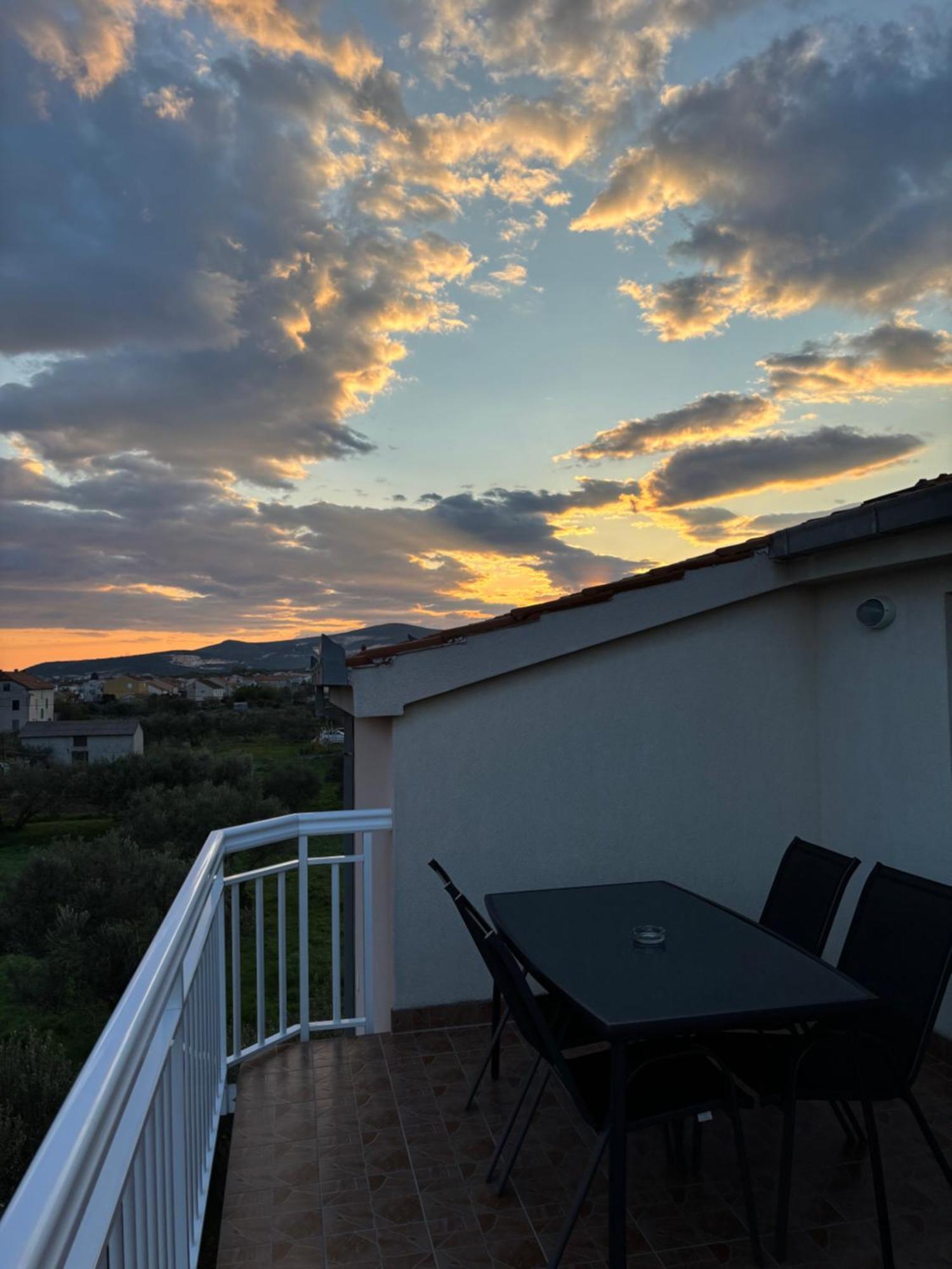 Apartman Sunny Vacay Kaštela Eksteriør billede