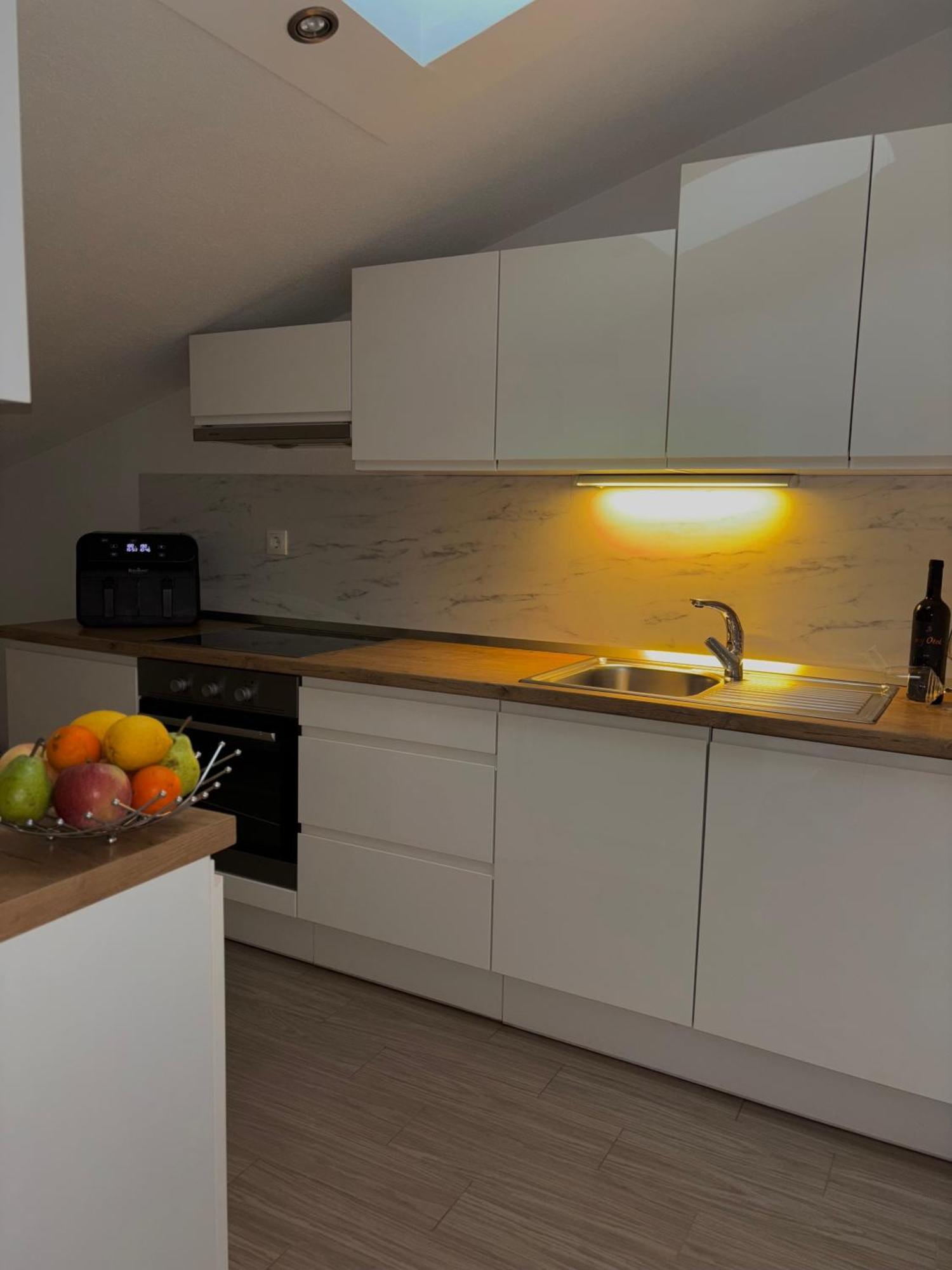 Apartman Sunny Vacay Kaštela Eksteriør billede